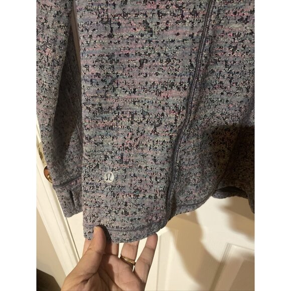 LULULEMON Womens Size: 8 Run Swiftly Long Sleeve 1/2 Zip Top - Picture 7 of 8